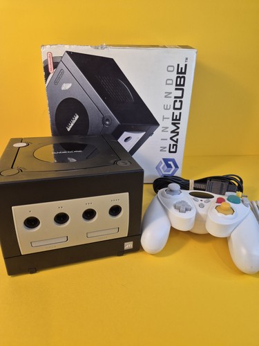 Nintendo gamecube console - nintendo,