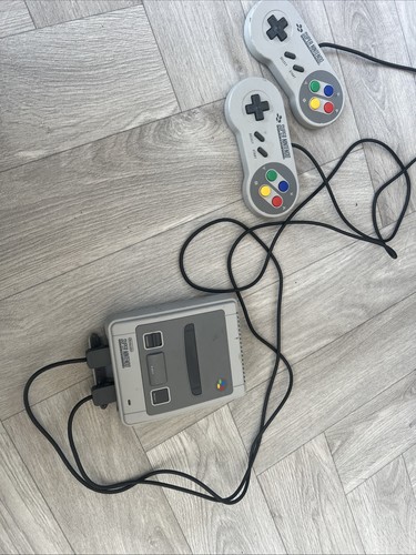Super ninetendo classic mini - ninetendo,