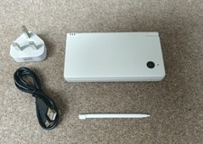 Nintendo DSi Arctic White