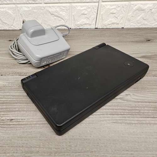 Nintendo dsi handheld console - nintendo,